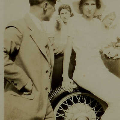 Ivan Young, Elsie Hardy, Winnie Lamb, Evelyn Hardy