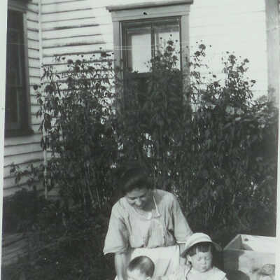 Helen,Hazel,Albert Collemer