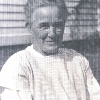 Abbie Wade (Mrs. Everett)