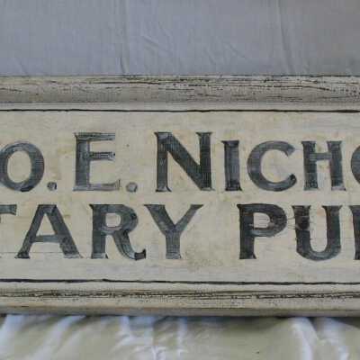 Sign, Trade