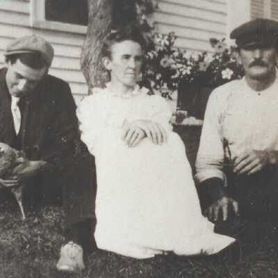 Osborn Wade with parents Abbie and Everett
