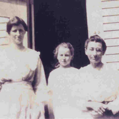 Rose Andrews Richards on right