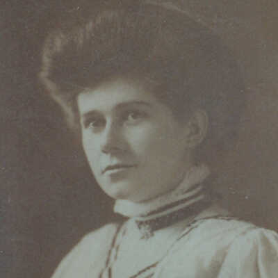 Corinne Hunter