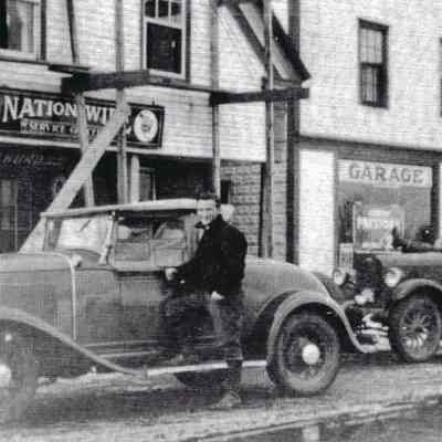 Former Post Office is now a grocery store: Robie Ames with his car