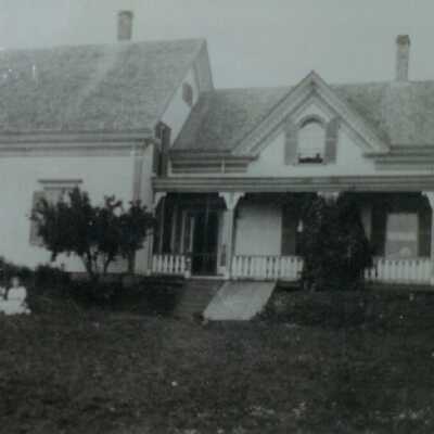 Lloyd Thomas farm 1910