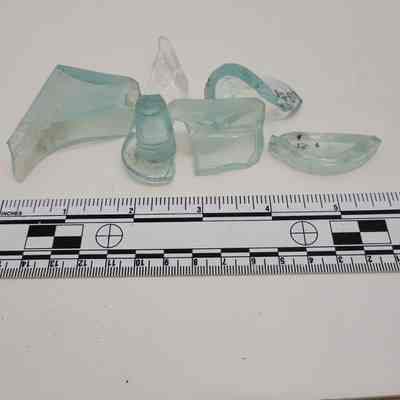 Shaped glass pieces