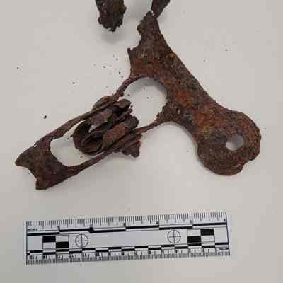 Metal piece