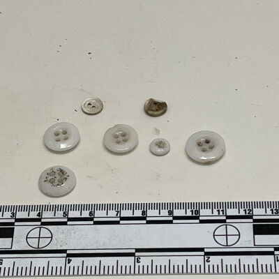 Buttons SE Tenailles 8/76