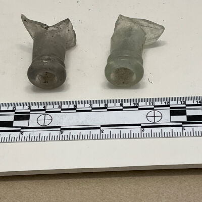 Glass bottlenecks 9/76