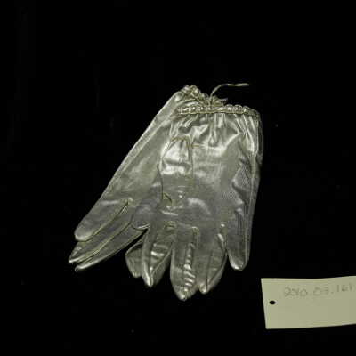 Costume - Gloves- Silver wrist length metallic