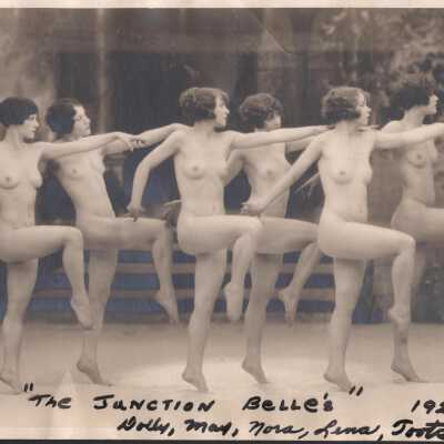 Photo - "The Luncheon Belles" "1920" "Dolly, Ma ?, Nora, Lena, Toots, Dora"