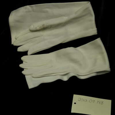 Costume - Gloves white satin elbow length