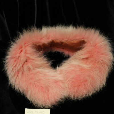 Costume - stole-pink-fake fur w/ satin lining