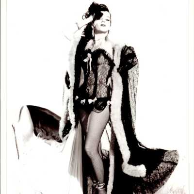 Photo - Marie Annette. B&W. Lace bodies and fur trimmed cape