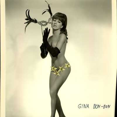 Photo - Gina Bon-Bon- B+W Gold Star Sticker Along the Bottom