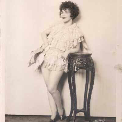 Photo - Irene Cassini - B&W "Parisian Flappers"