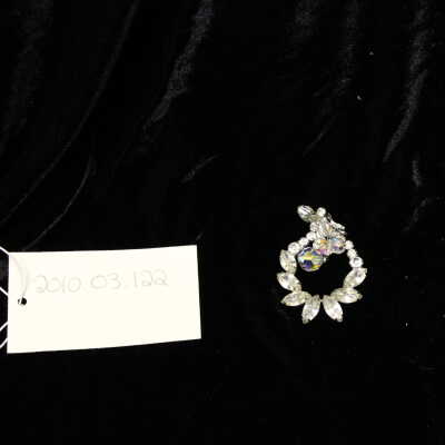 Costume - Jewelry - earrings, silver clear rhinestones, clip-on wreath shape