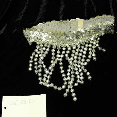 costume - neckpiece -silver, sequin with plastic strands of beads