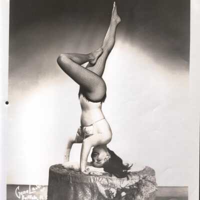 Photo - B+W- Manuela Damarr "the Toast Of Two Continents", fishnets + bra
