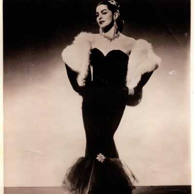Photo - Miss Delilah Dante, Full length mermaid gown/georgete; dante collection