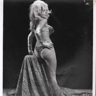 Photo - Angel Blue "The Heavenly Body"/B&W / B&W