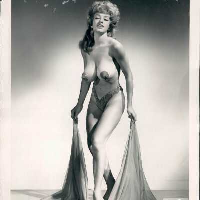 Photo - Anne Howe - B+W