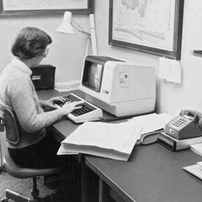 Ohio Geological Survey P101.2311: Maggie Sneeringer, Mineral Statistics, 1984
Archived by Lisa Van Doren