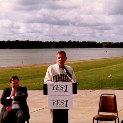 Governor Voinovich Speaking At Delaware State Park
