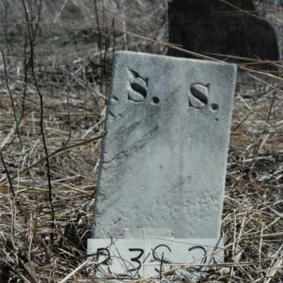 Row 3 - Headstone 2
