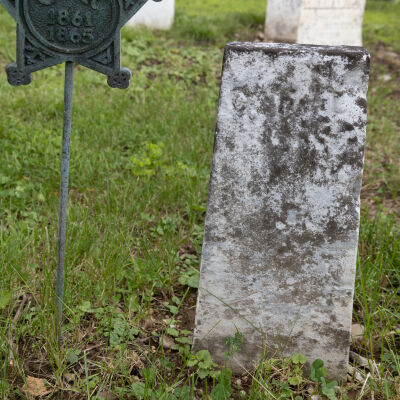 Footstone