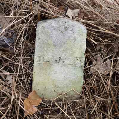 Row 2 - Headstone 10