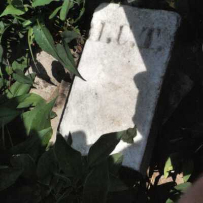 Row 7 - Headstone 14
