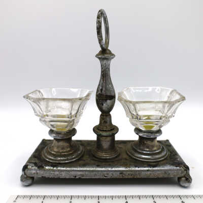 Master Salt and Pepper Set