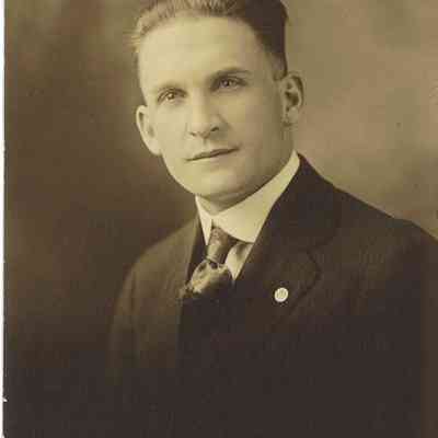 Photo of Unidentified Man in the Mohler/Follett Family