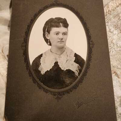 Gardner Bros. Cabinet Card, Inscription: Mrs. Barnes