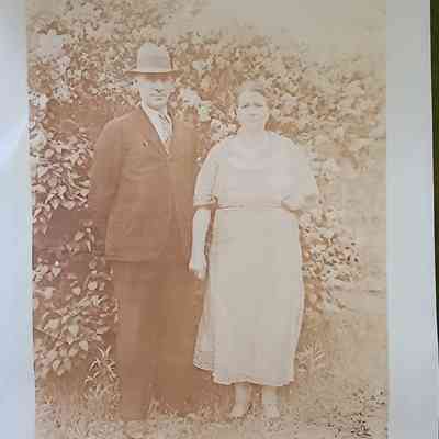 George Wallace Murrary & Wife