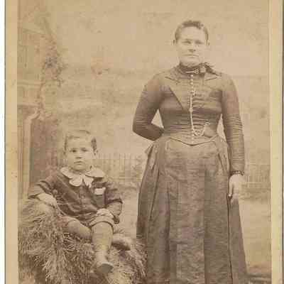 Photo of Unidentified Woman and Boy in the Mohler/Follett Family - Gardner Photographer, Napoleon, Ohio