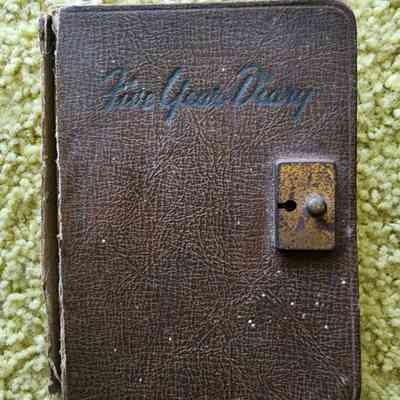 1943 Five Year Diary, Jeannie Reynolds from May Brownell, 12/24/1943