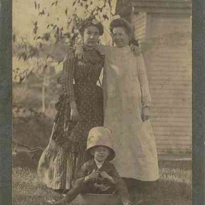 Photo of Unidentified Mother and Two Children in the Mohler/Follett Family