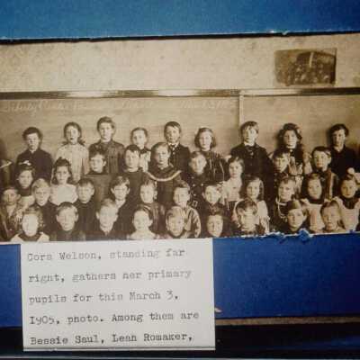 Junior High School Students of Walace Mohler 1907