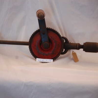 Hand drill