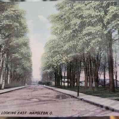 Main Street, Napoleon, Ohio looking East Postcard