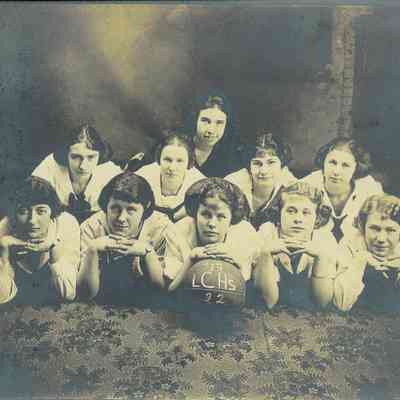 1922 Liberty Center High School Basketball Team-Garnet Ernst in Row 3