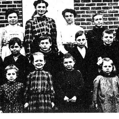 Photo of Pupils Attending Reed School Located at Roads V & 8 Near Liberty Center