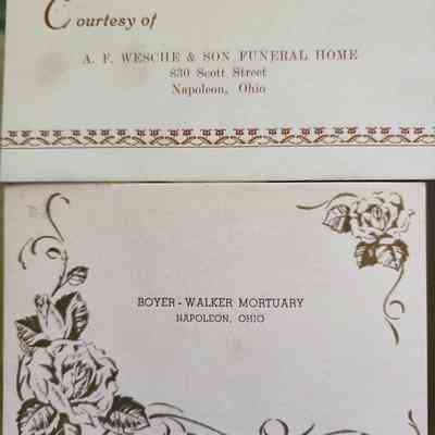 AF Wesche Funeral Home & Boyer-Walker Mortuary Flower Cards