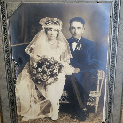 Edna & Carl Thielman Wedding Cabinet Card