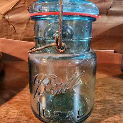 Pint Ball IDEAL Canning Jar w/Glass Lid, Metal Bale