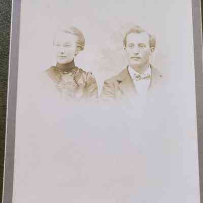 1900 John Schwab & Mary Thome Cabinet Card Photo