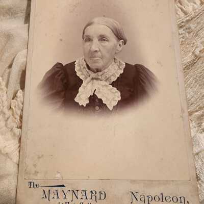 Maynard Art Gallery, Napoleon, O Cabinet Card