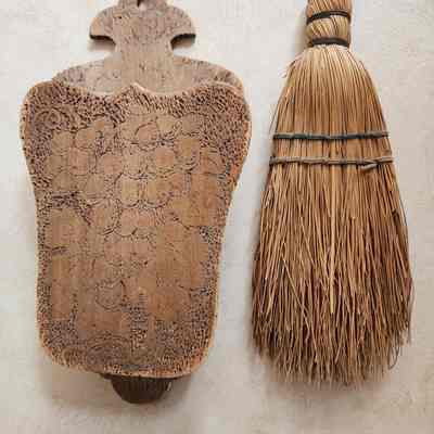 Pyrography Box Holder for Whisk Broom, made by Otto H Spengler for his Aunt Carrie Frepple, 1908